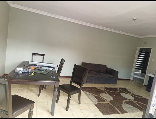 3 BEDROOM HOUSE FOR SALE IN BIRCHLEIGH NORTH